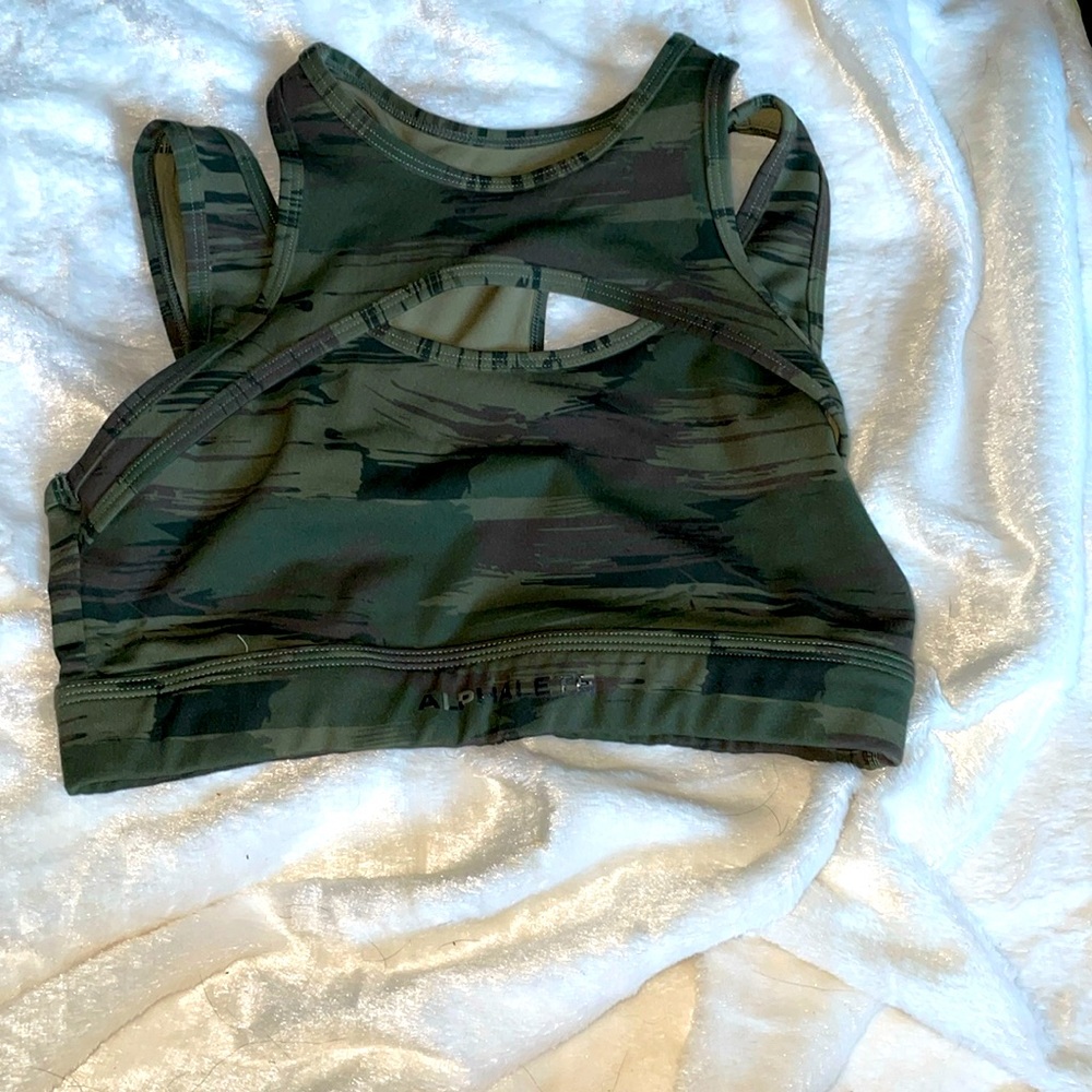 Alphalete sports bra